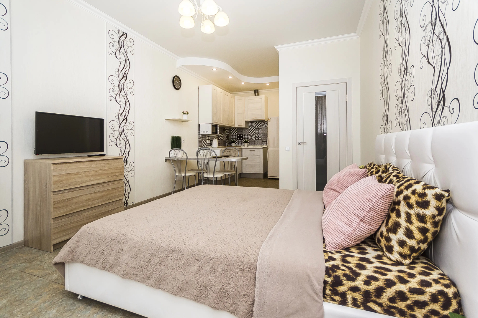 Апартаменты ApartGroup Repina 1/2, two-room