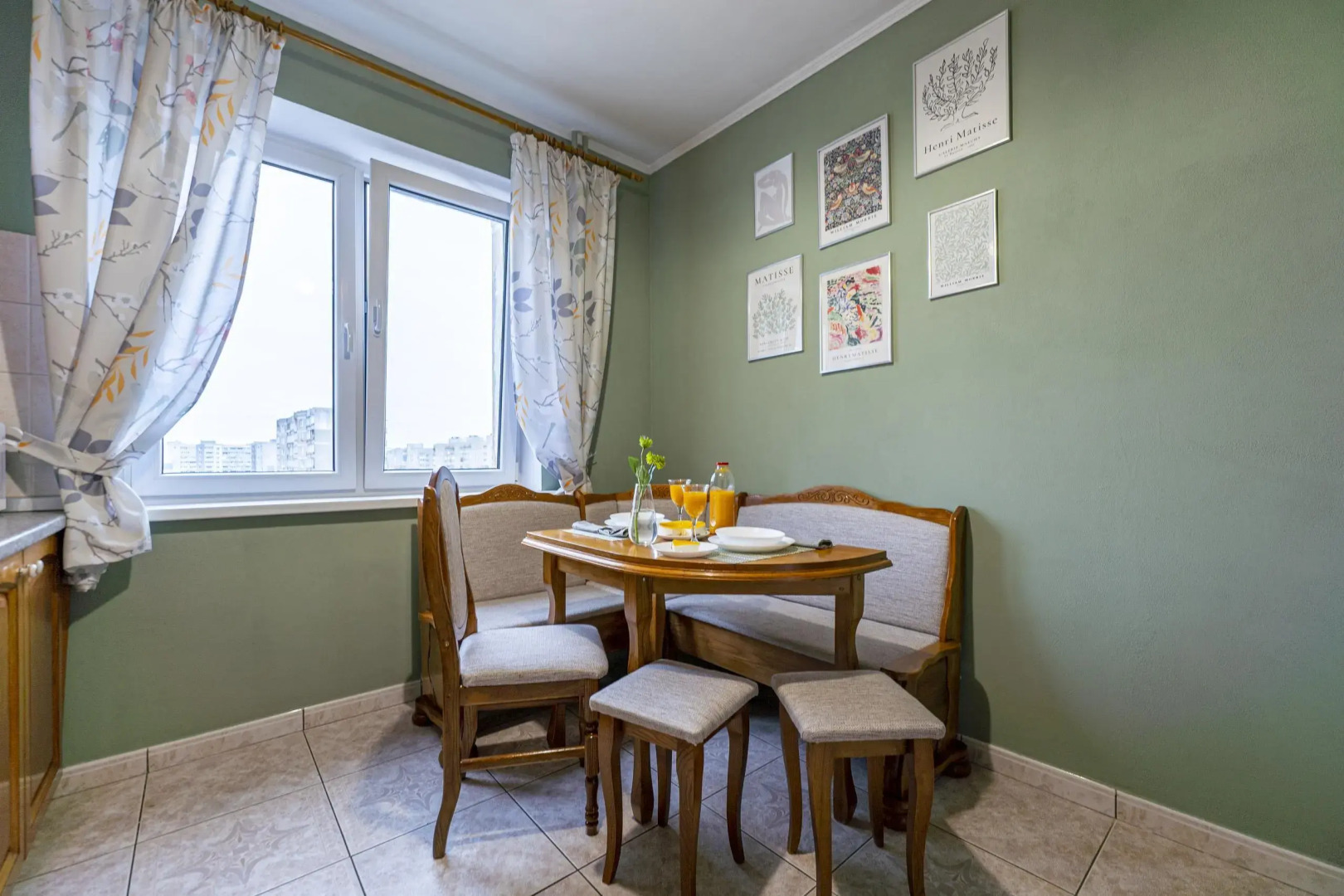 Апартаменты трёхкомнатные рядом с рыбной деревней