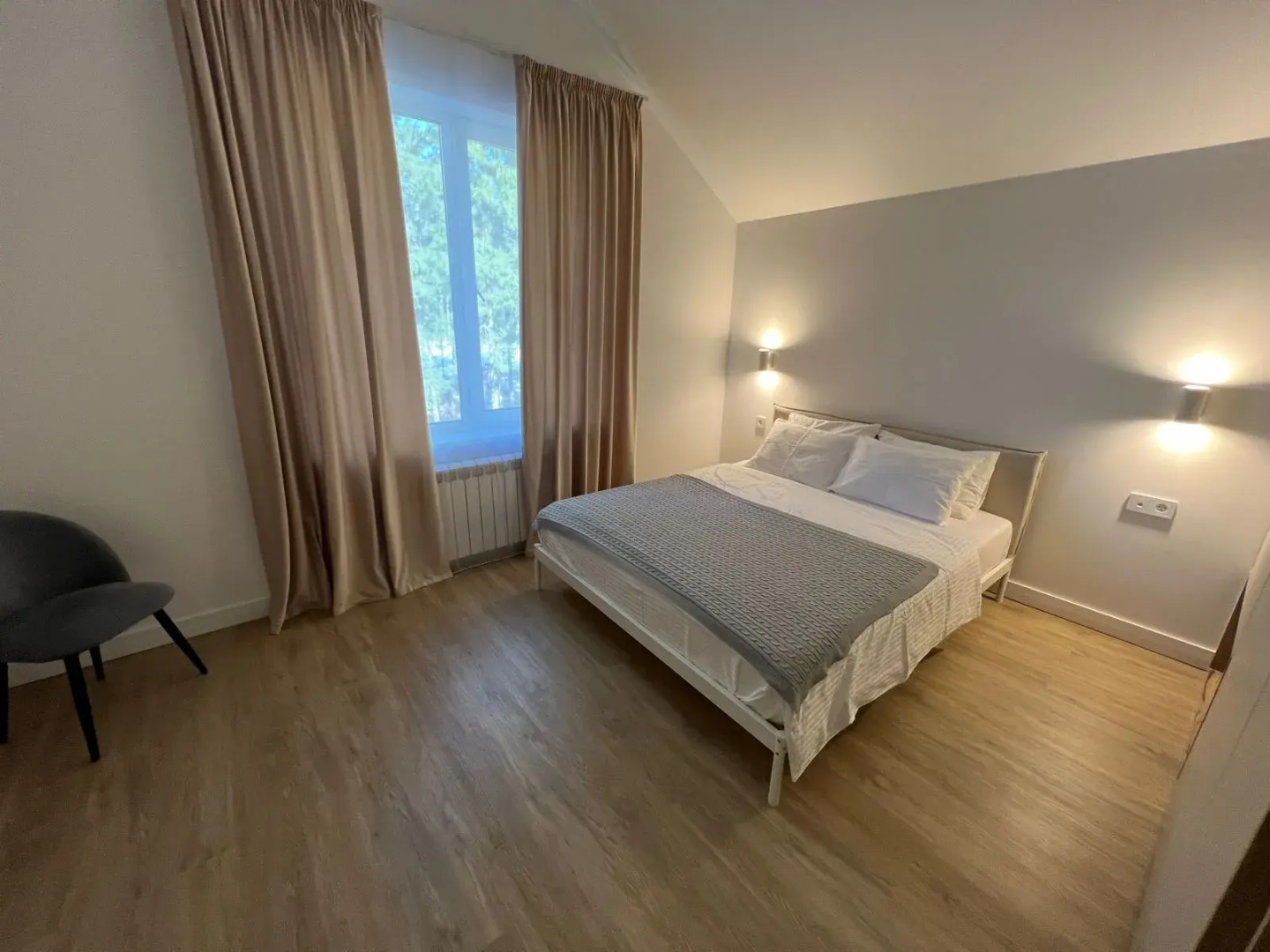 Частный дом с Камином в Сосновом Лесу