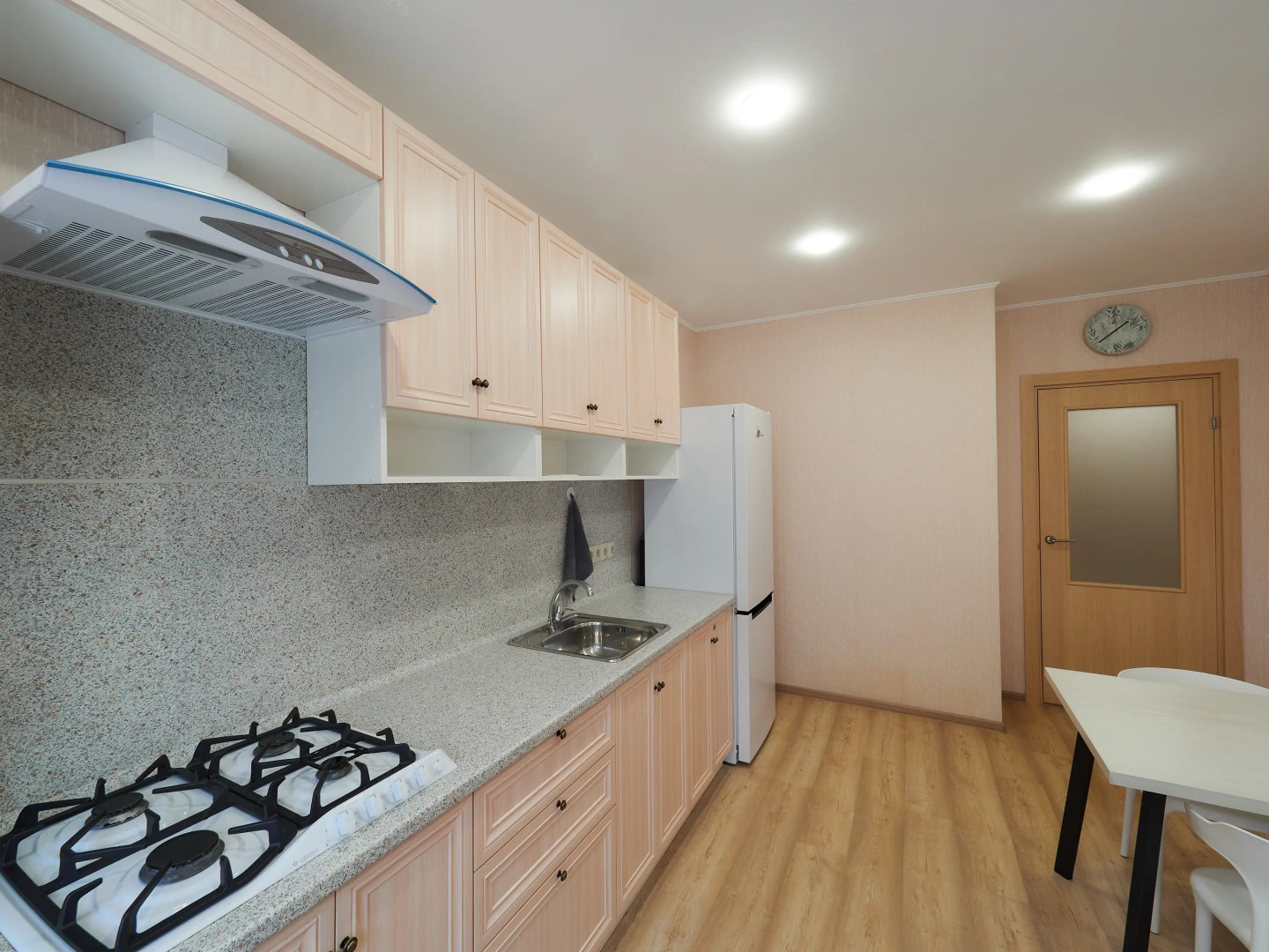 Квартира Просторная 2-комнатная квартира с лоджией и большим холлом на курорте Завидово