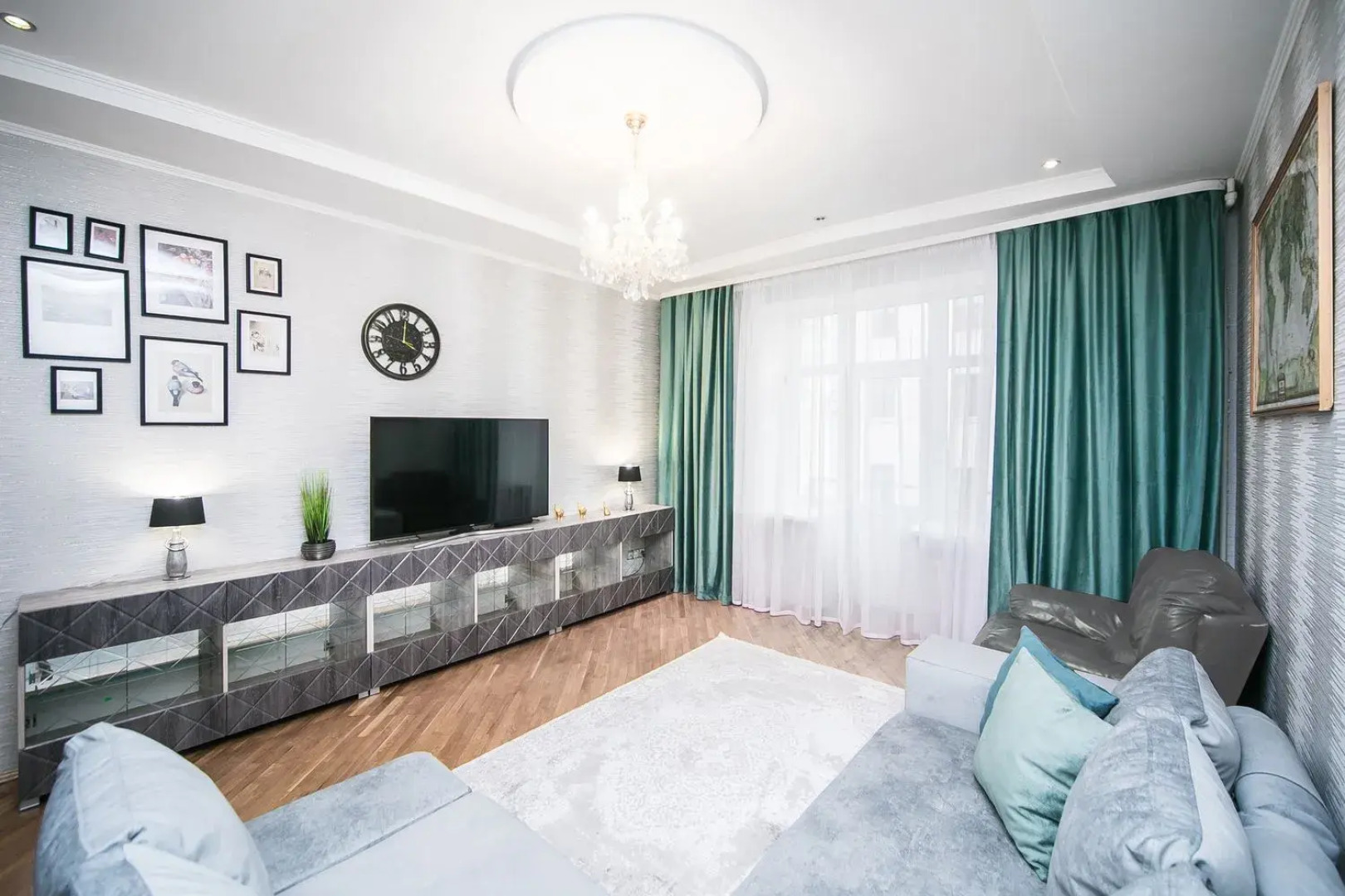 Апартаменты 3х комнатные Карла Маркса 25 Центр