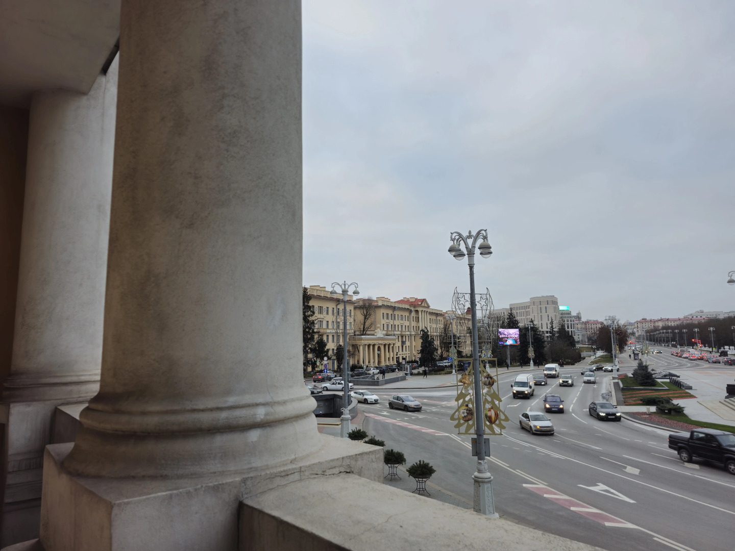 Апартаменты Люкс с Видом на Площадь Победы