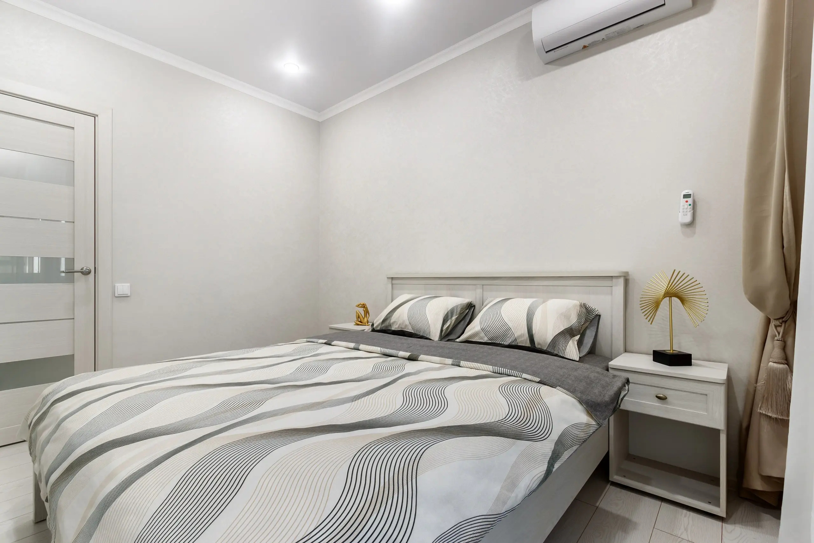 Апартаменты двухкомнатные LUX с шикарным видом на ДОН №5