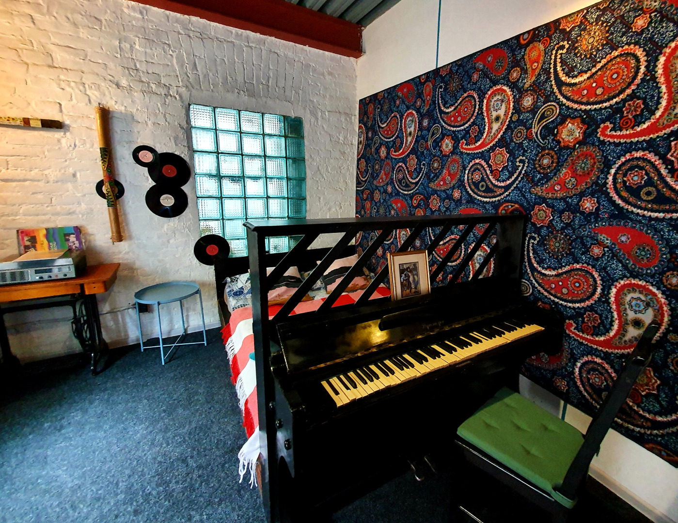 Меблированные комнаты Gallery and More