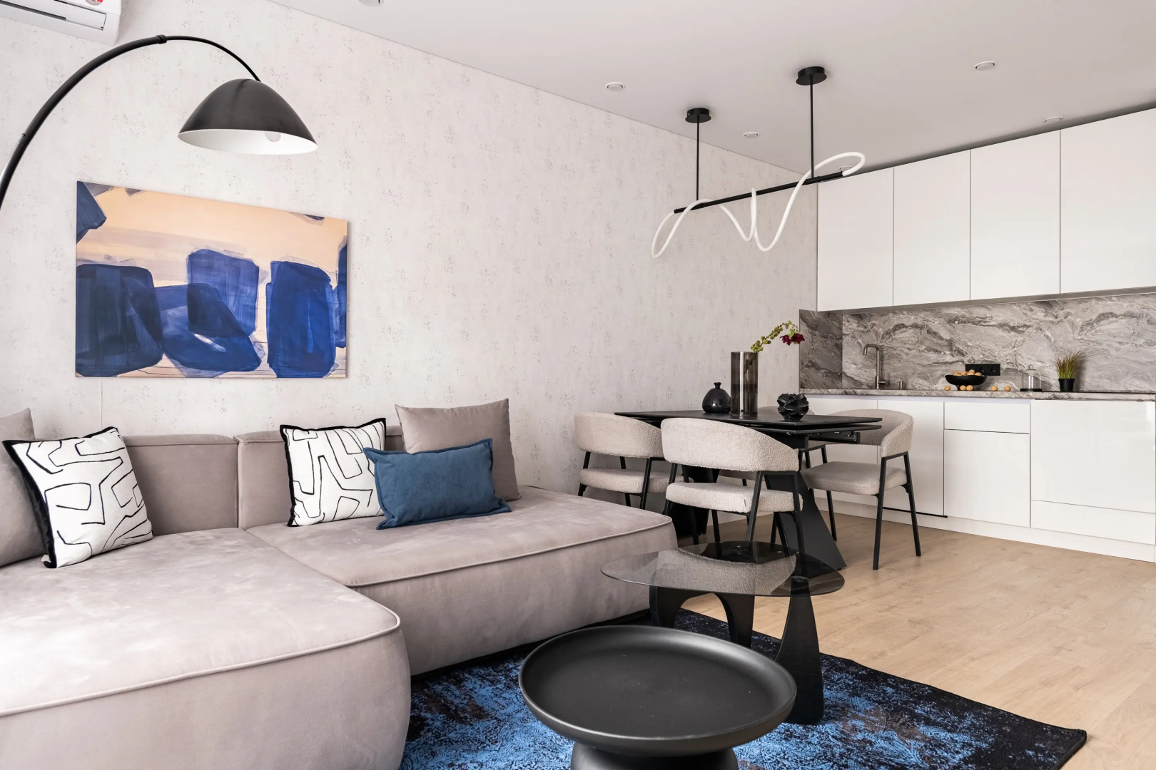 Квартира Elegance in Blue