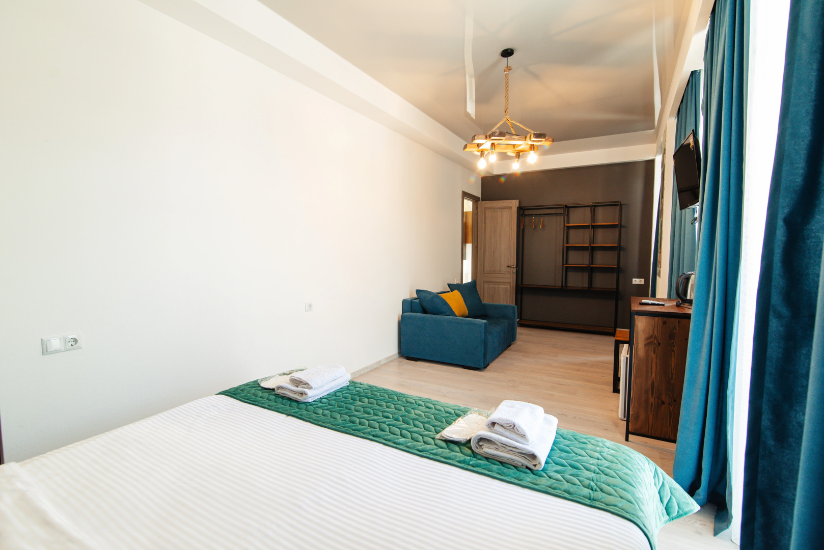 Отель King George Boutique