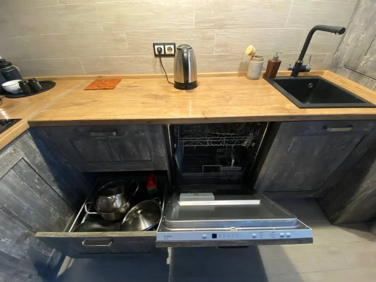 Квартира двухкомнатная (55кв.)  рядом с Зоо, ИжГТУ, Купол Vintage House