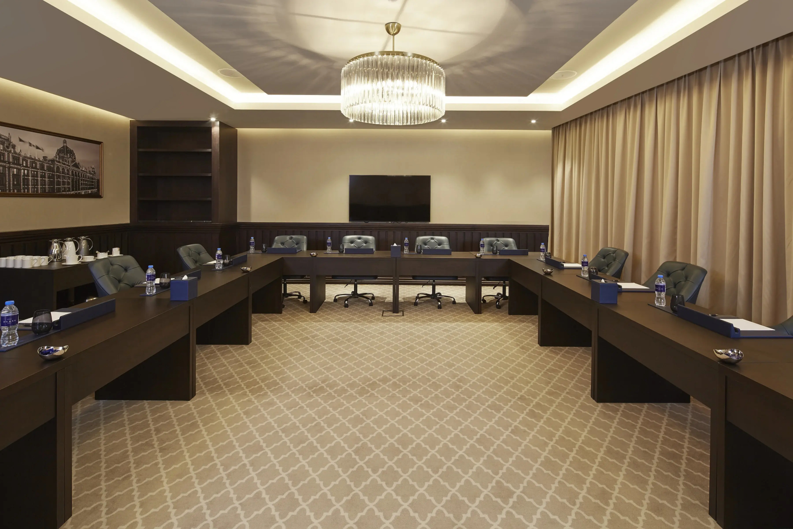 Отель Dukes The Palm Dubai