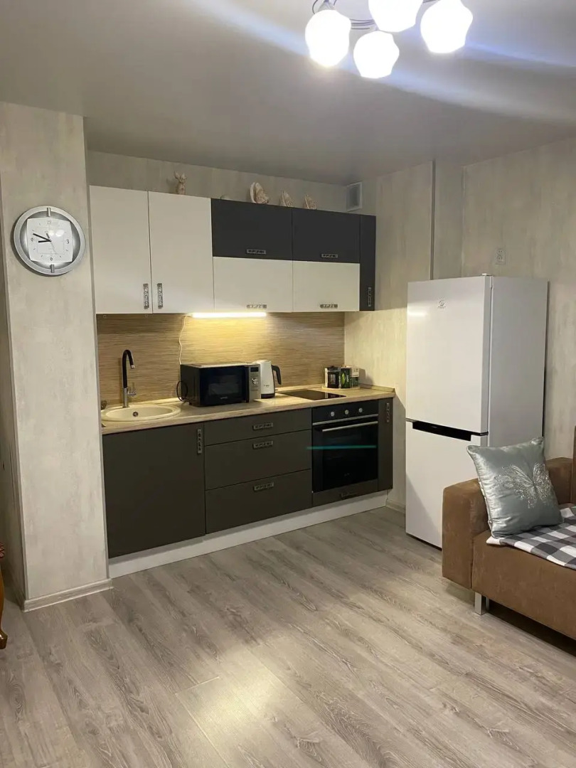 Квартира Двухкомнатная квартира с современным ремонтом