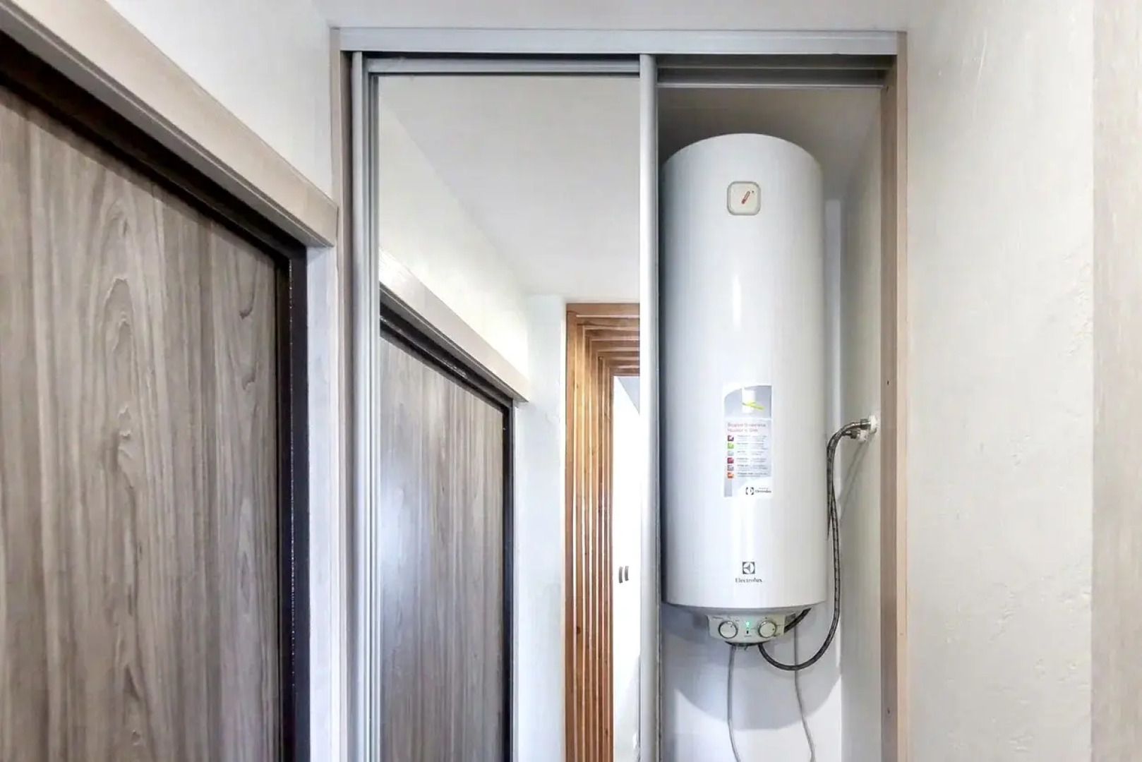 Апартаменты Уютные Апартаменты у Шереметьево с просторной лоджией и кондиционером