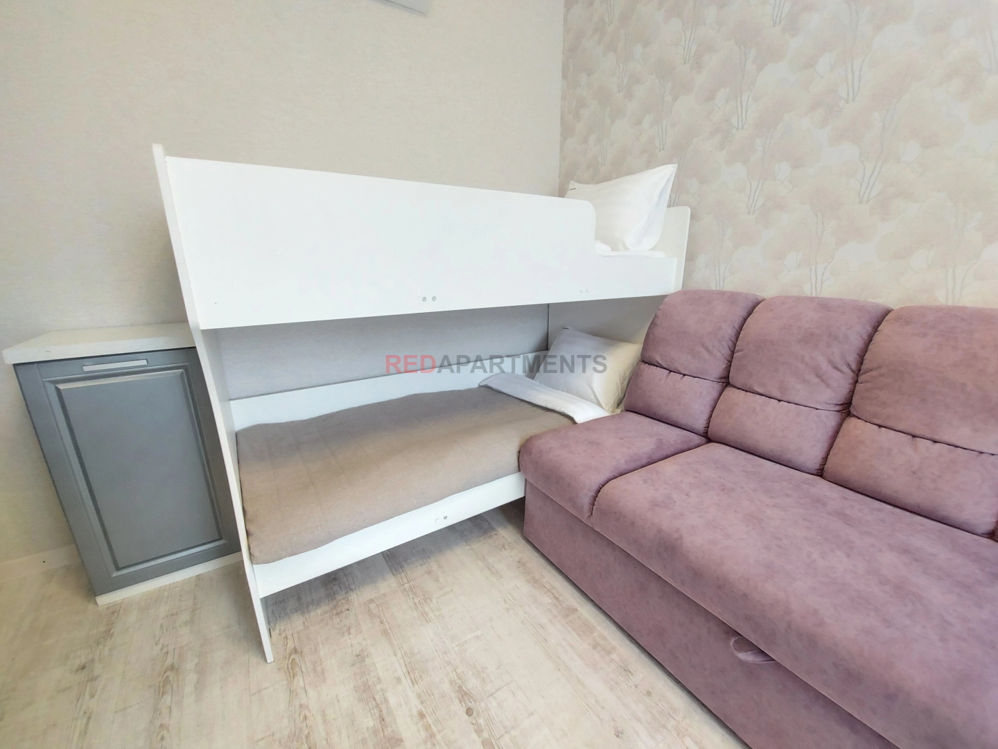 Апартаменты Red Apartments Арт Лайт Конан