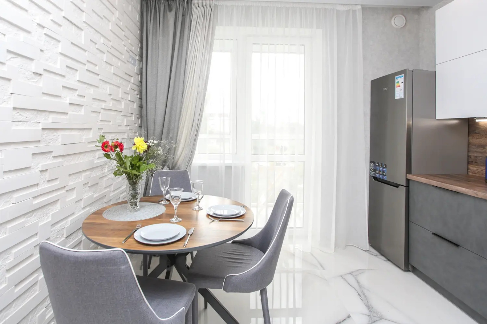 Квартира на Памяти Павших 24