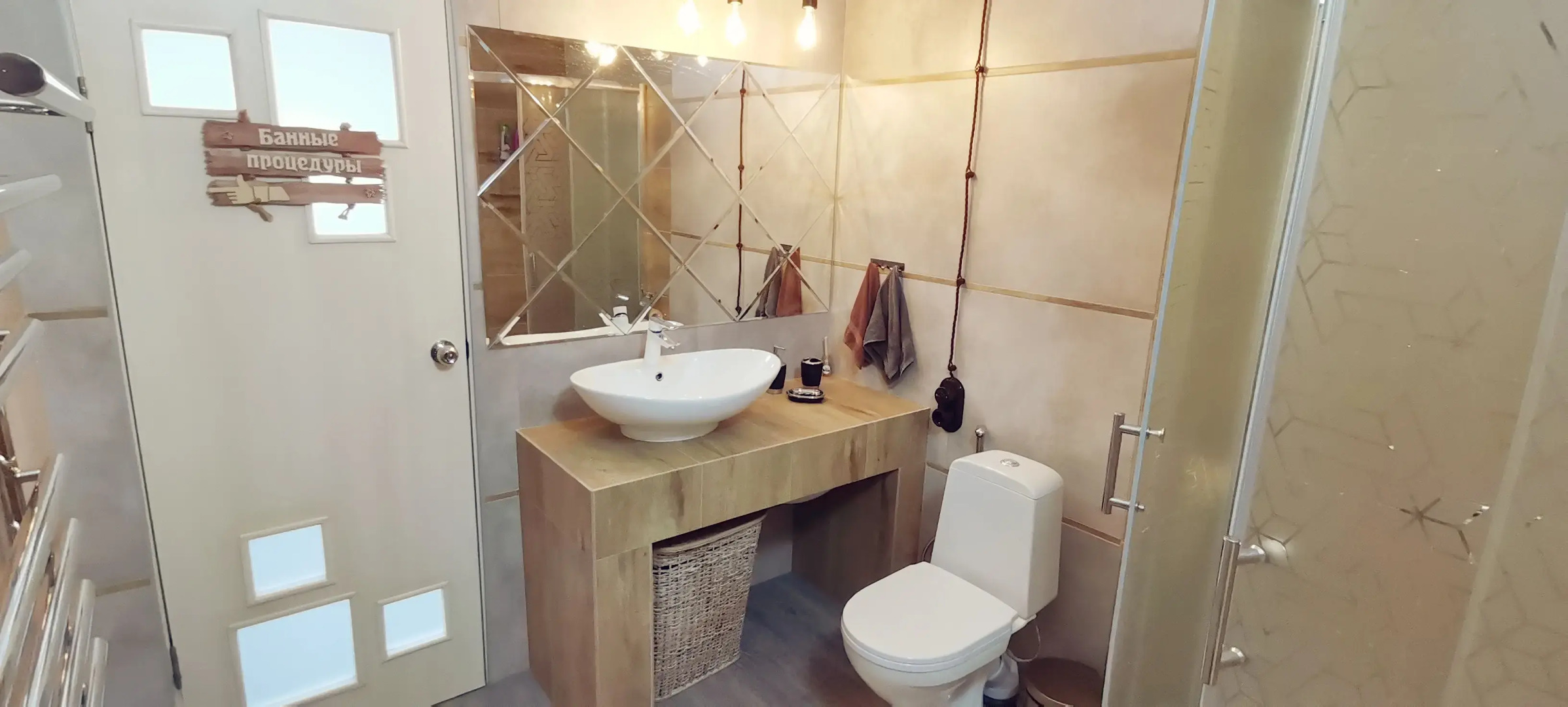 Частный дом на берегу моря с бассейном