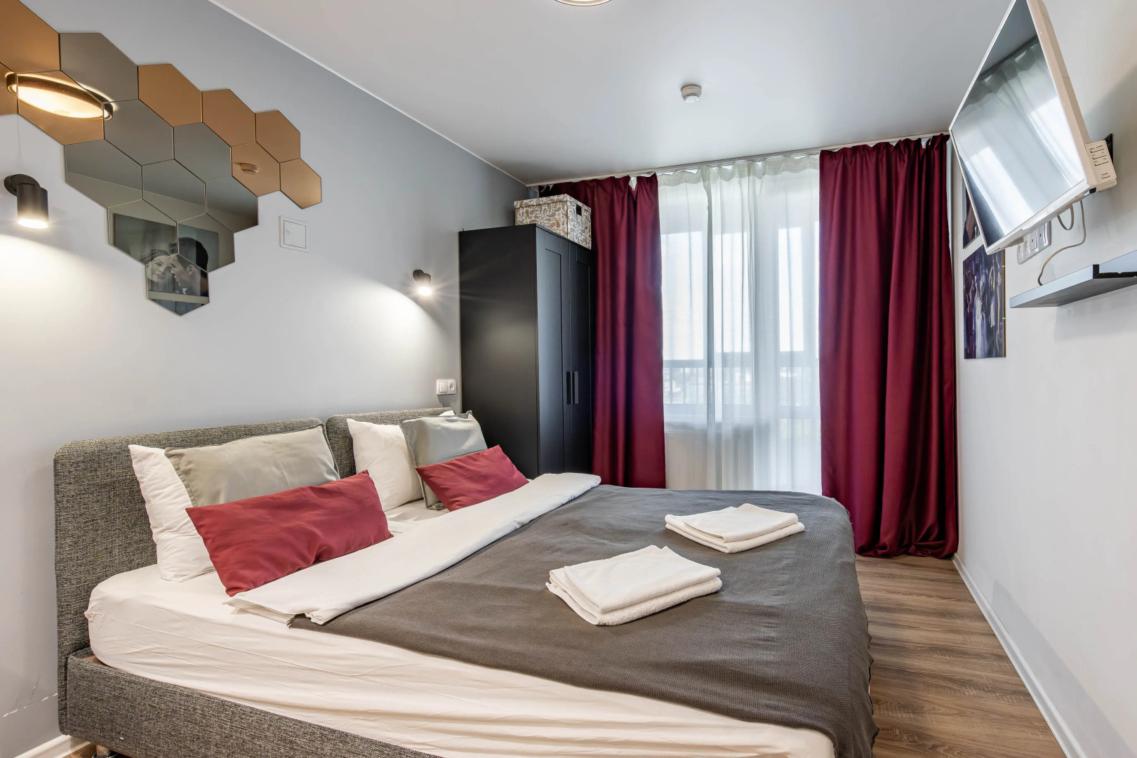 Апартаменты Film у метро 2