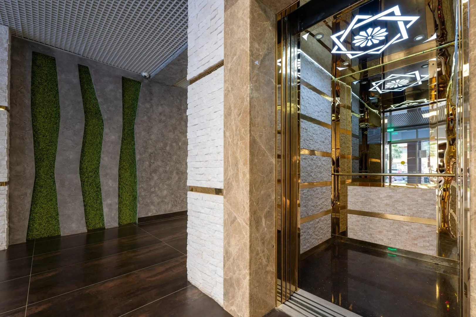 Апартаменты Студия у моря с бассейном на территории. Каравелла 112