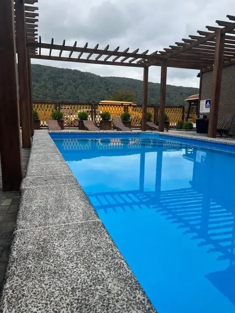 Частный дом с баней и бассейном