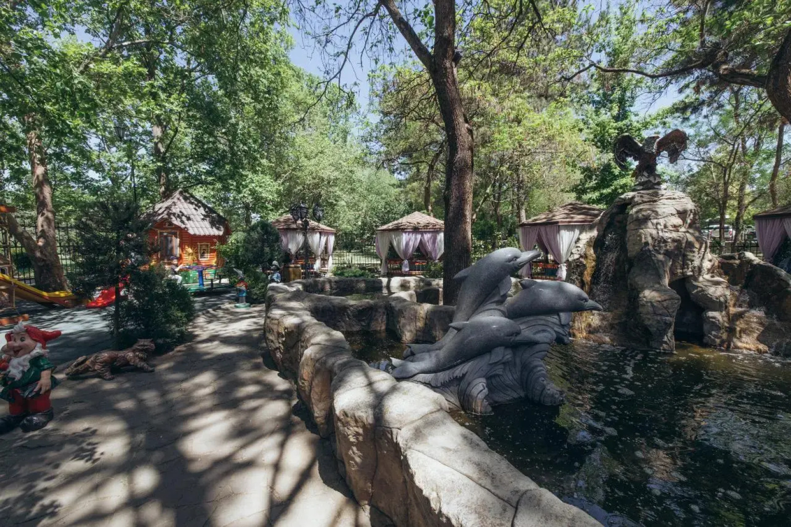 Отель Даяна