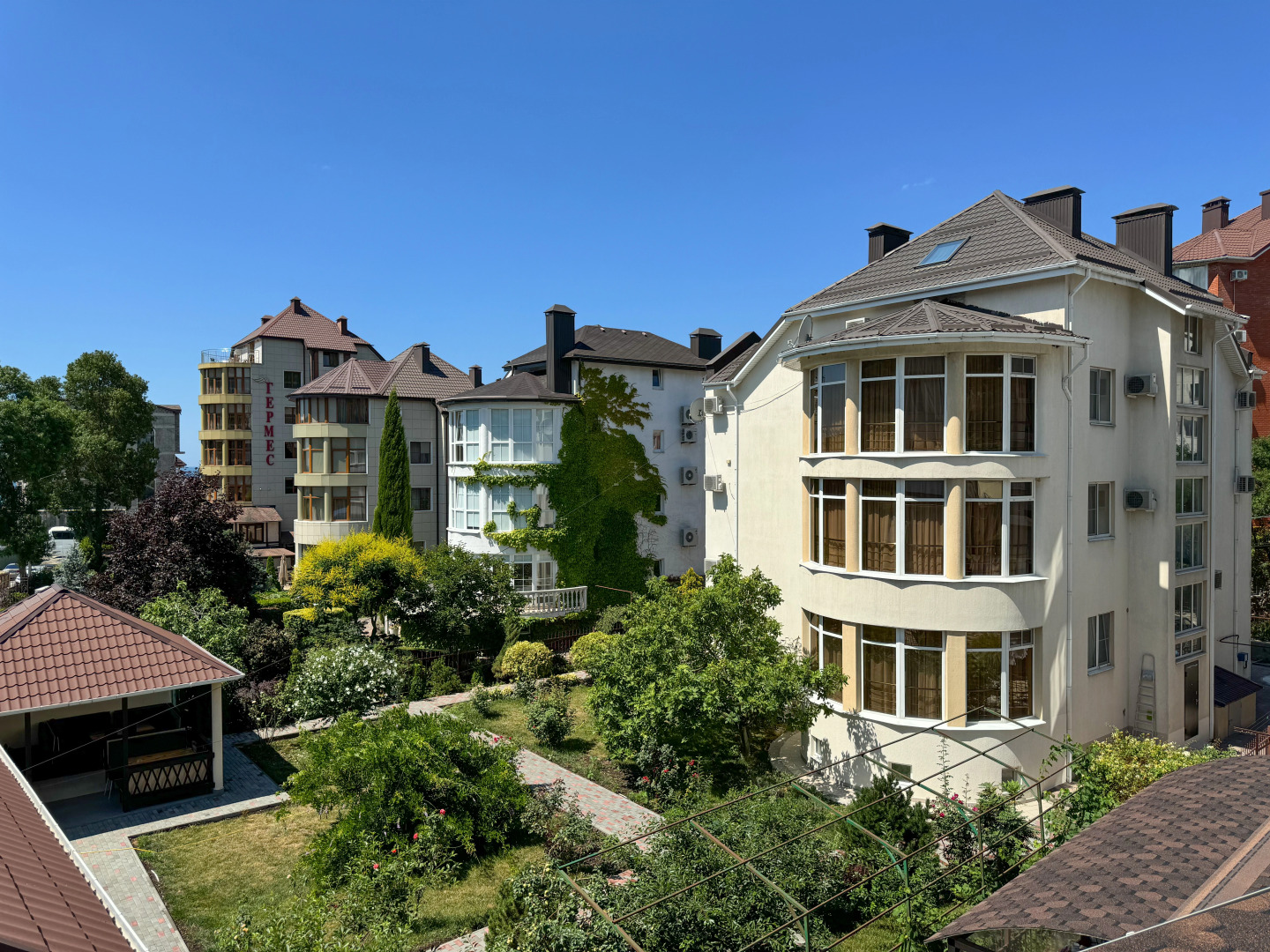 Апартаменты Радуга 1