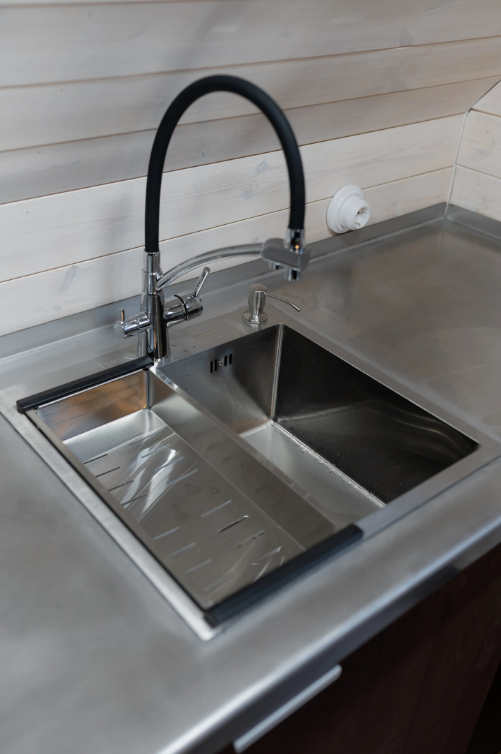 Частный дом с сауной и купелью на опушке леса