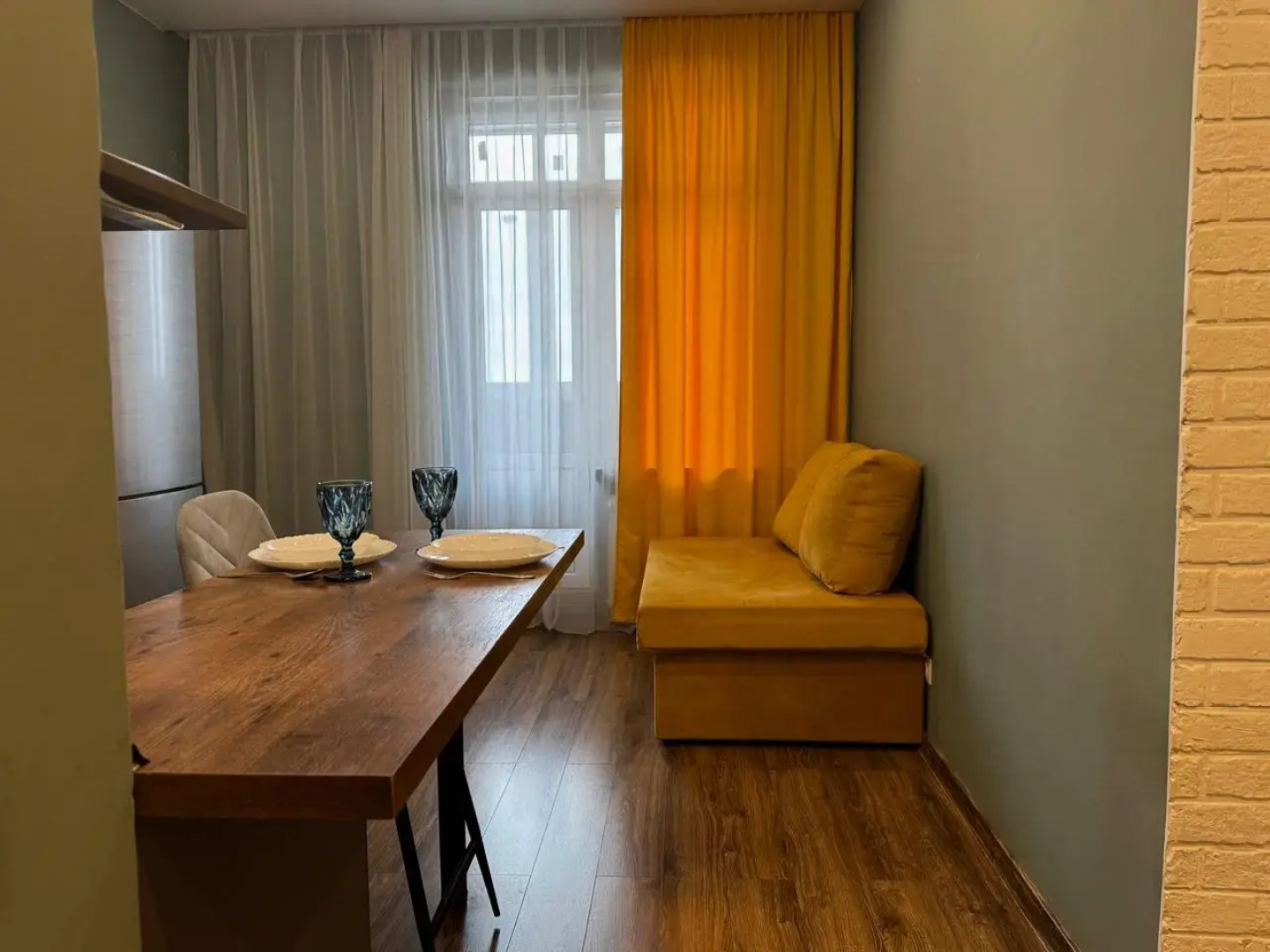 Апартаменты Аврора на Михалицына 1, 10 этаж