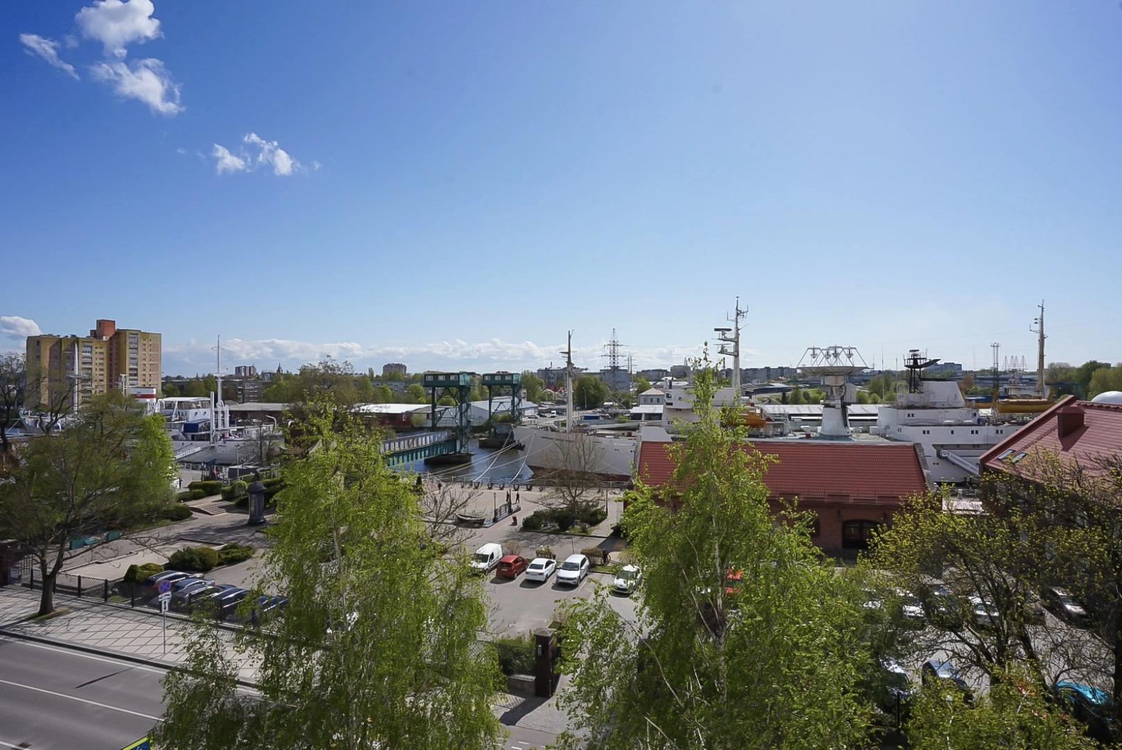 Апартаменты Баграмяна 22