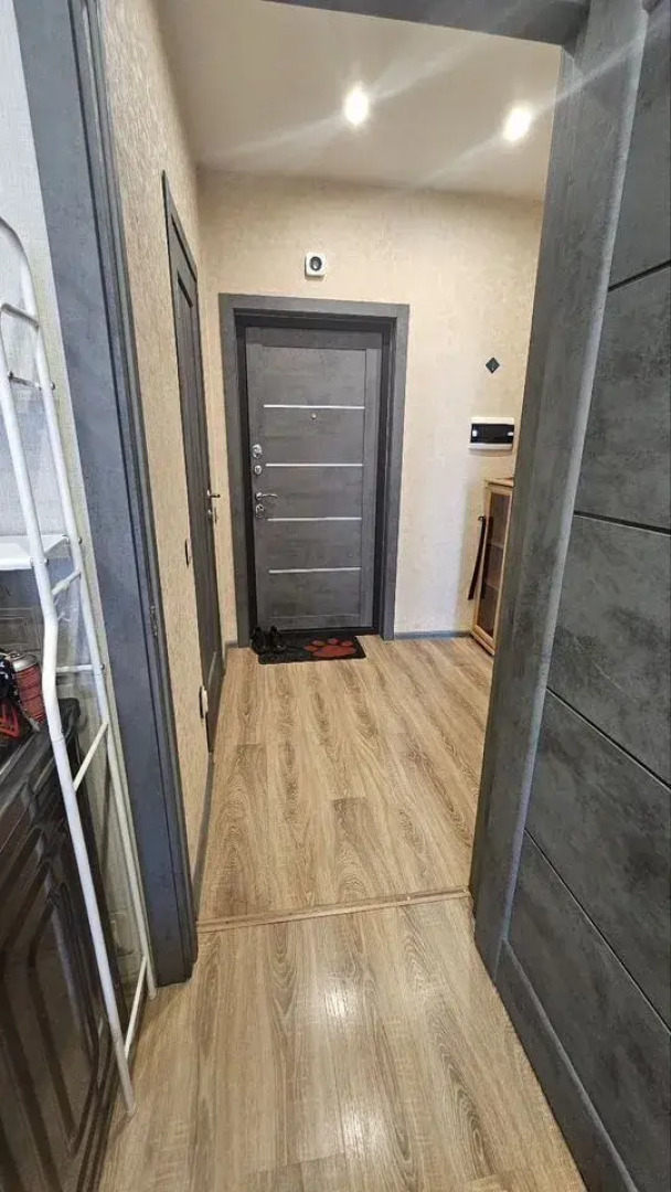 Квартира просторная на бульваре Космонавтов 5