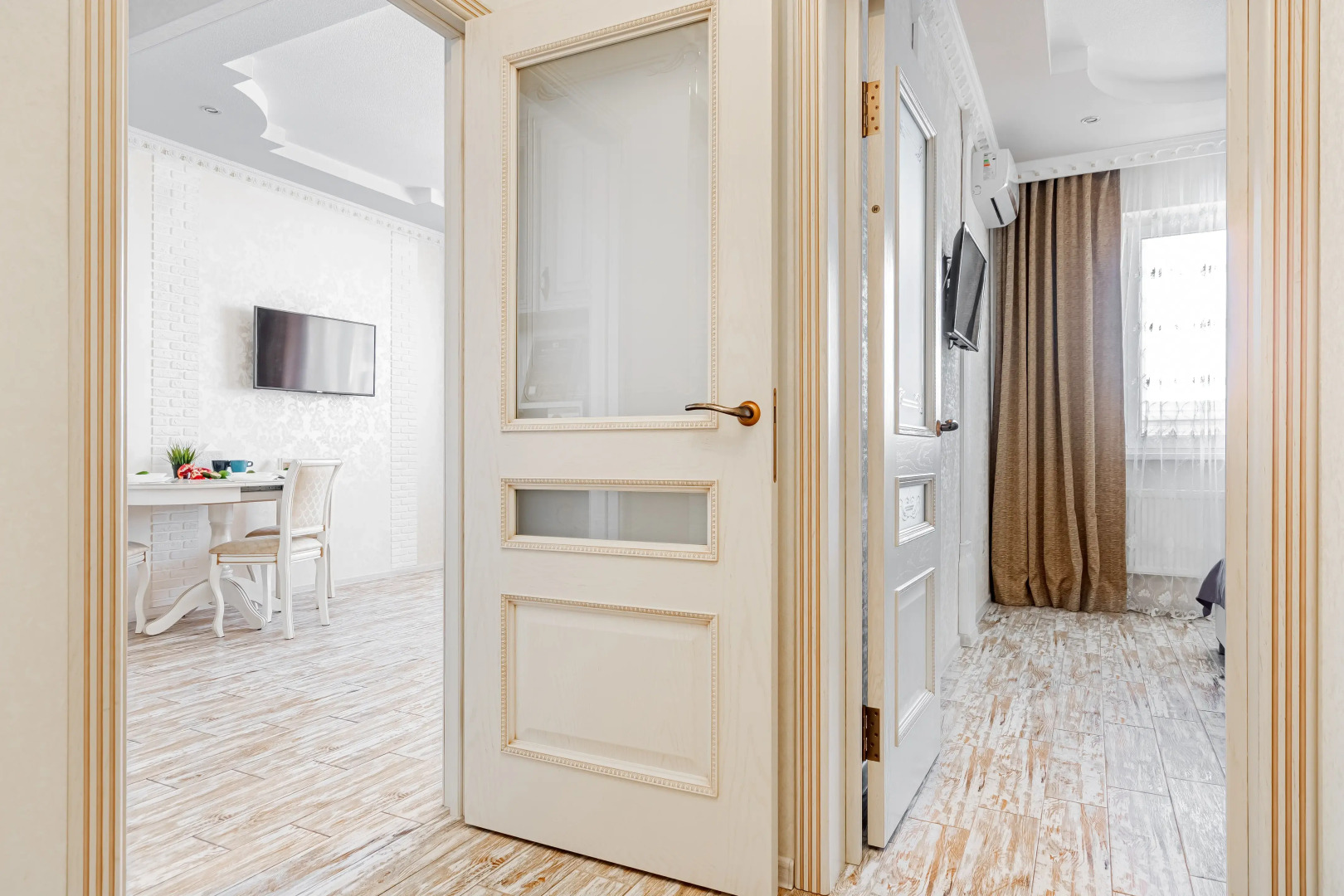 Апартаменты стильные формата евро2 в центре ФМР