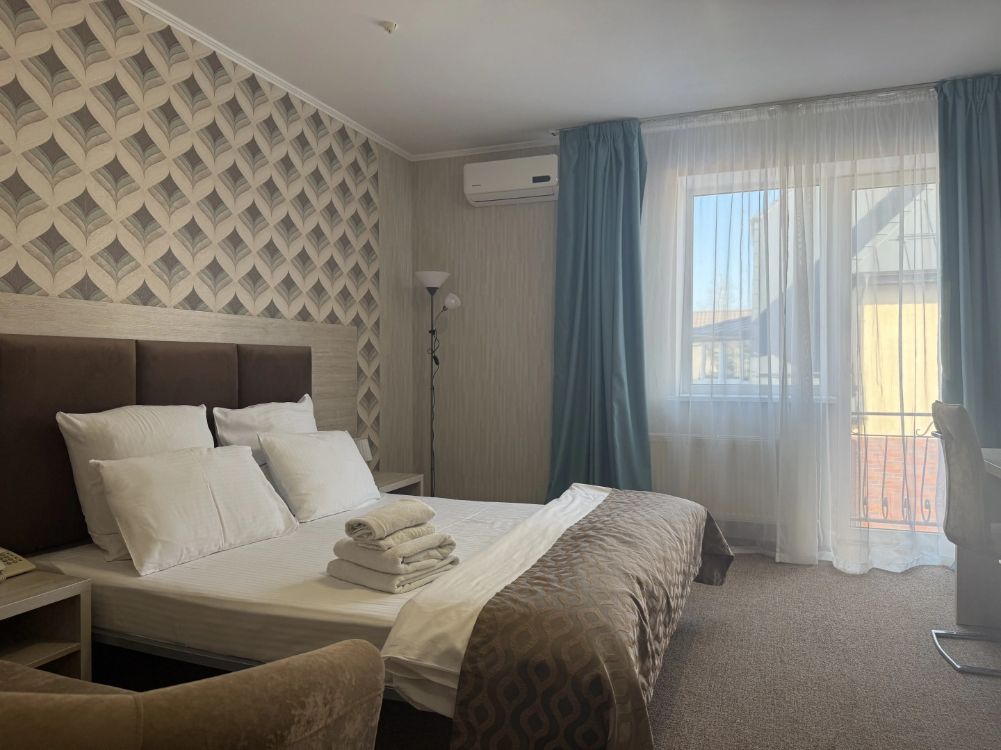 Отель Ренессанс