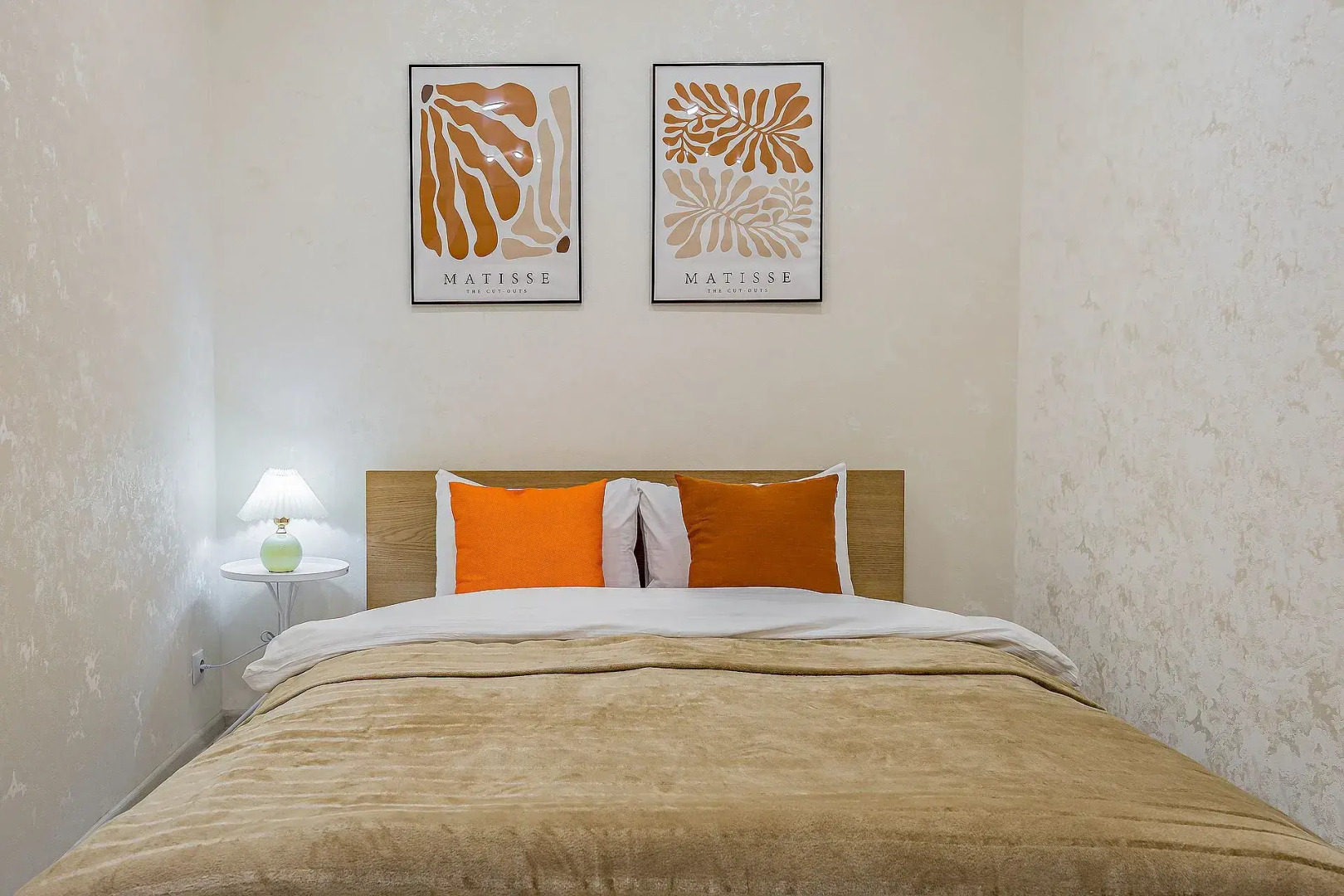 Квартира Светлая на центральной площади до 6 человек