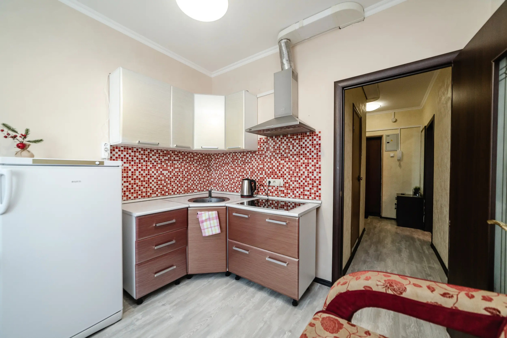 Апартаменты у метро с видом на писательский городок