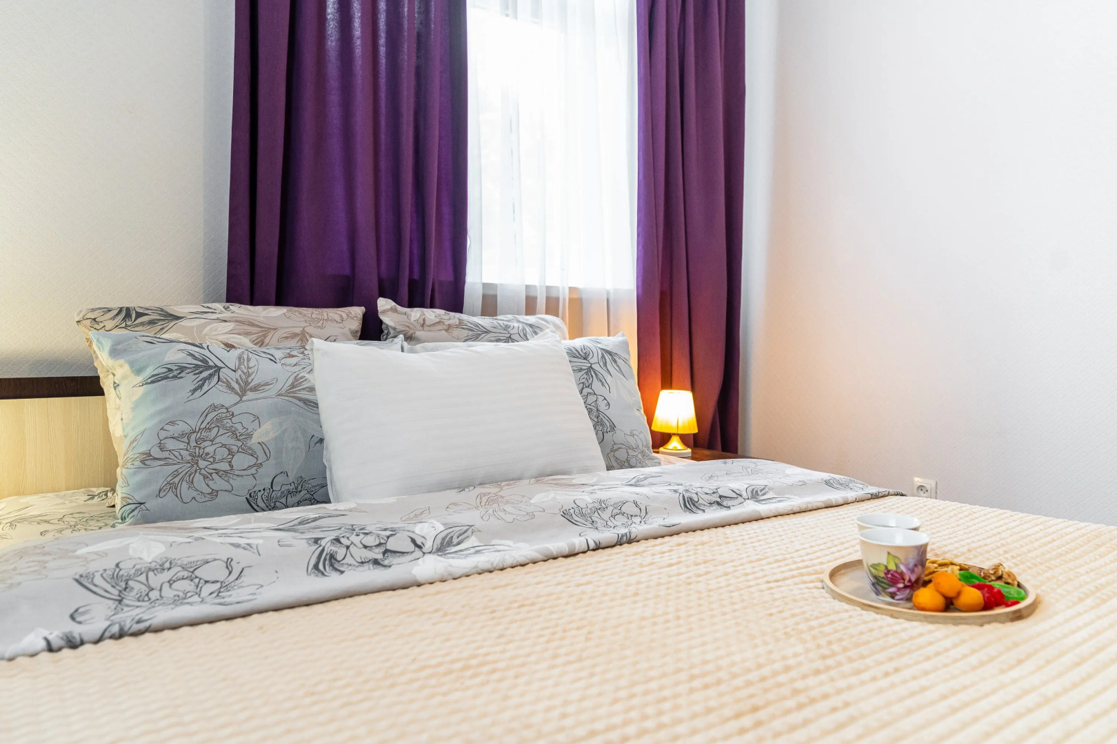 Апартаменты в Центре с Видом на Крейсер Михаил Кутузов от  LetoApart