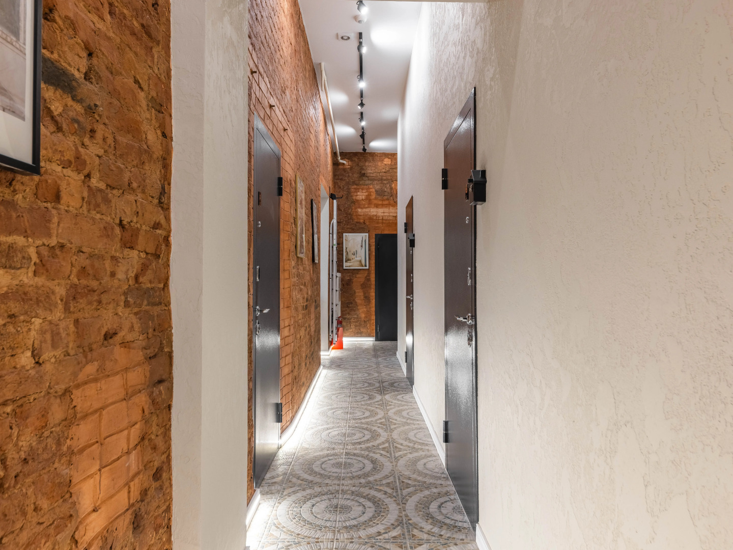 Квартира Уютная студия в центре с окнами в тихий двор