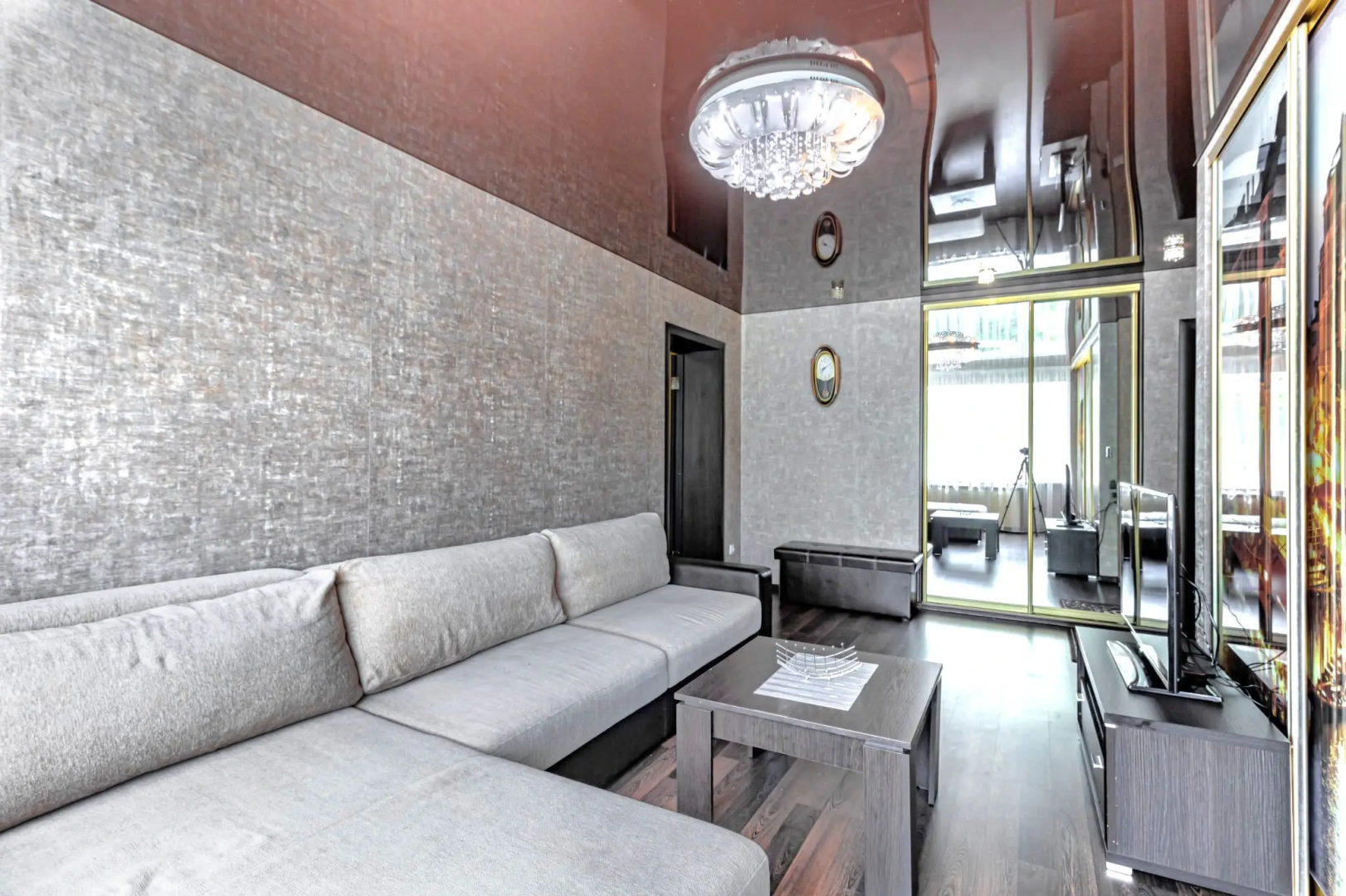 Апартаменты Miracle Flat in the Historical Part of the City