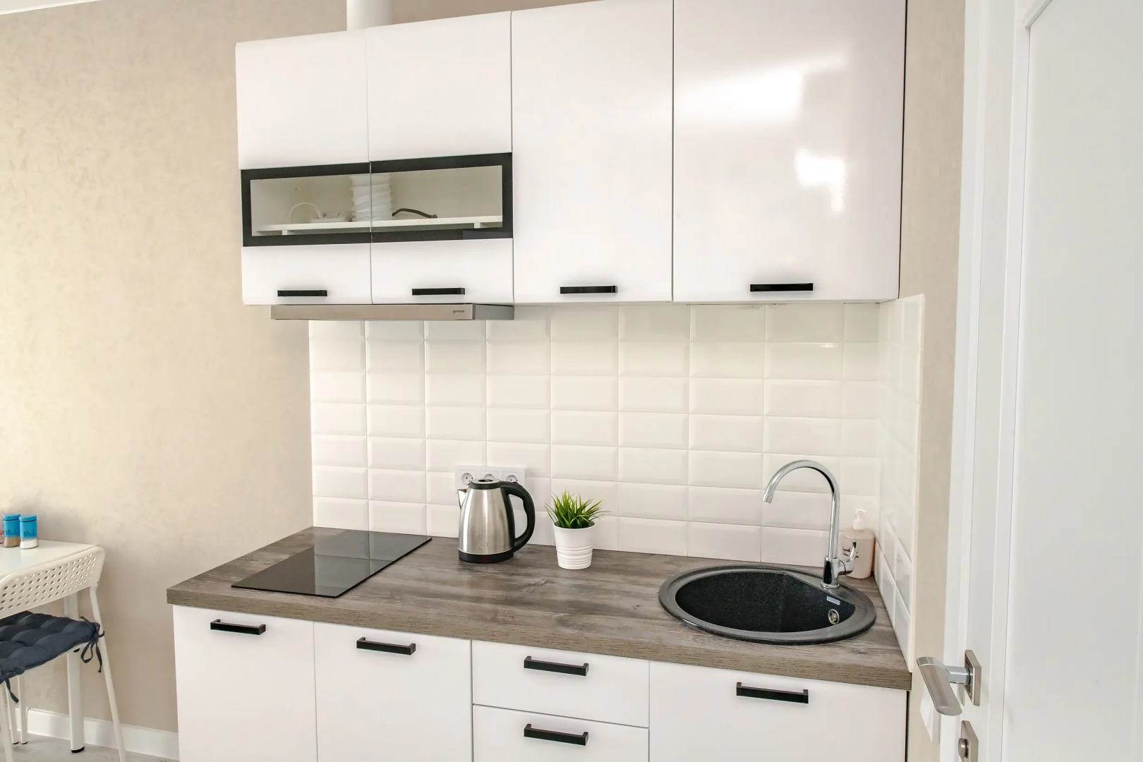 Апартаменты TopHouse на Брянской 18 двухкомнатные