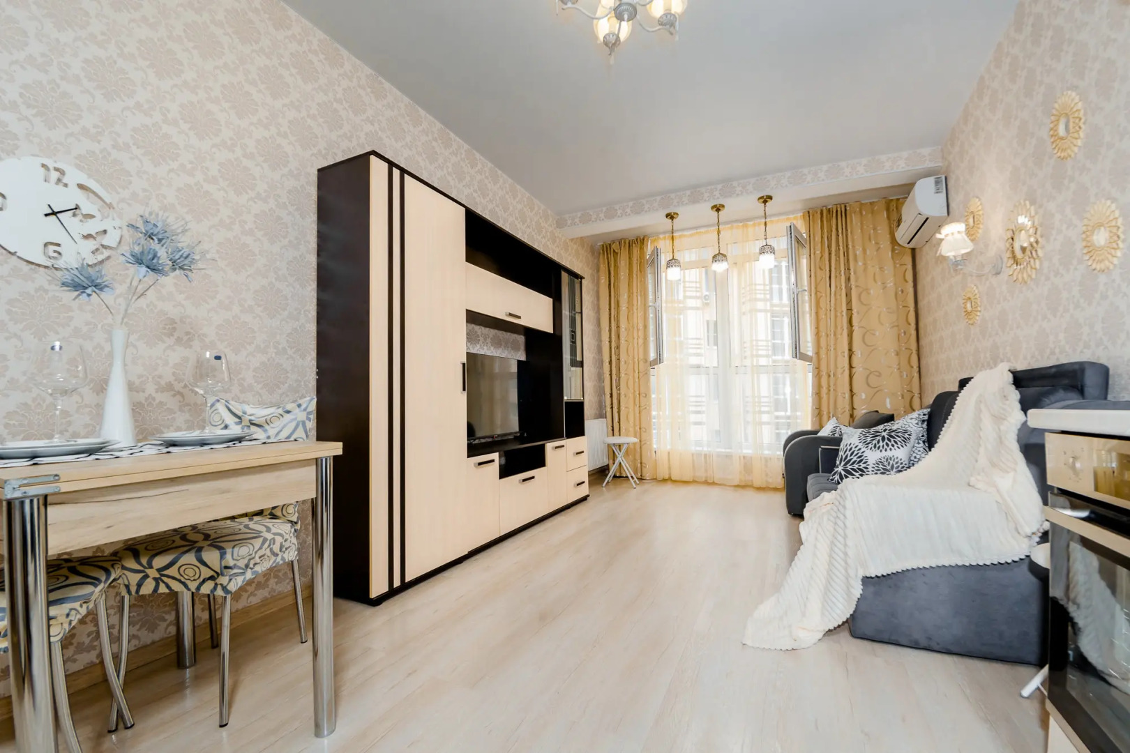 Апартаменты B-Flats Таманская 121