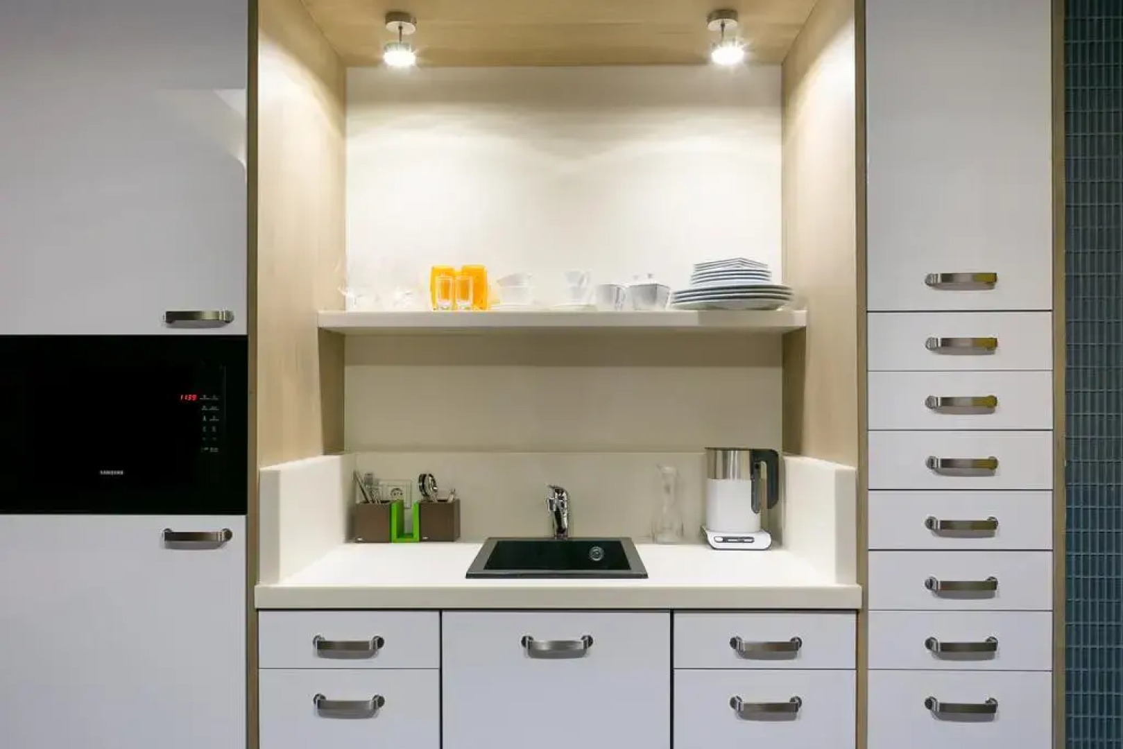 Отель Garden Embassy