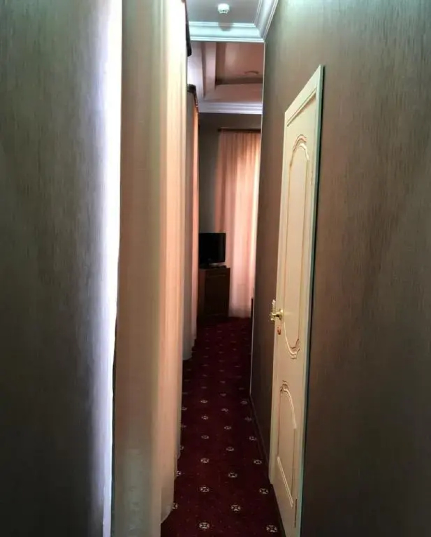 Отель Caesar Royal Palace