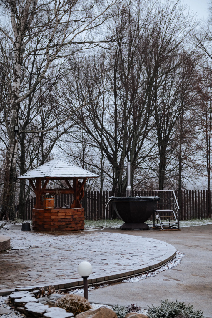 Частный дом на берегу реки