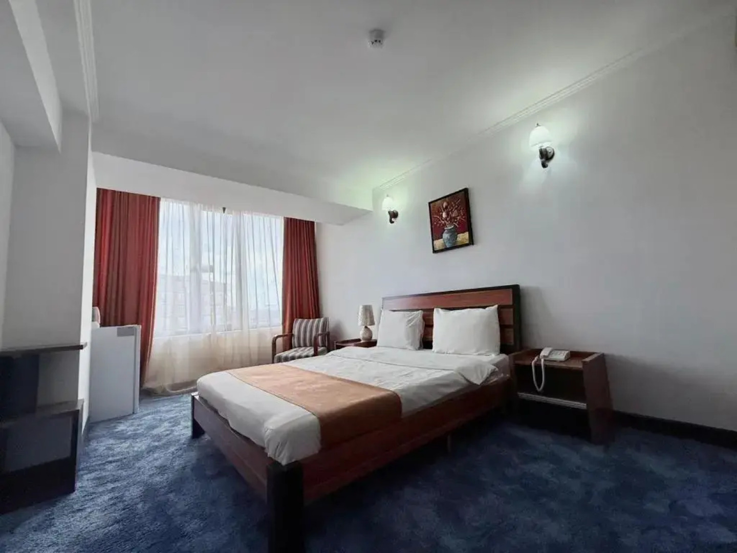 Отель Nairi Yerevan