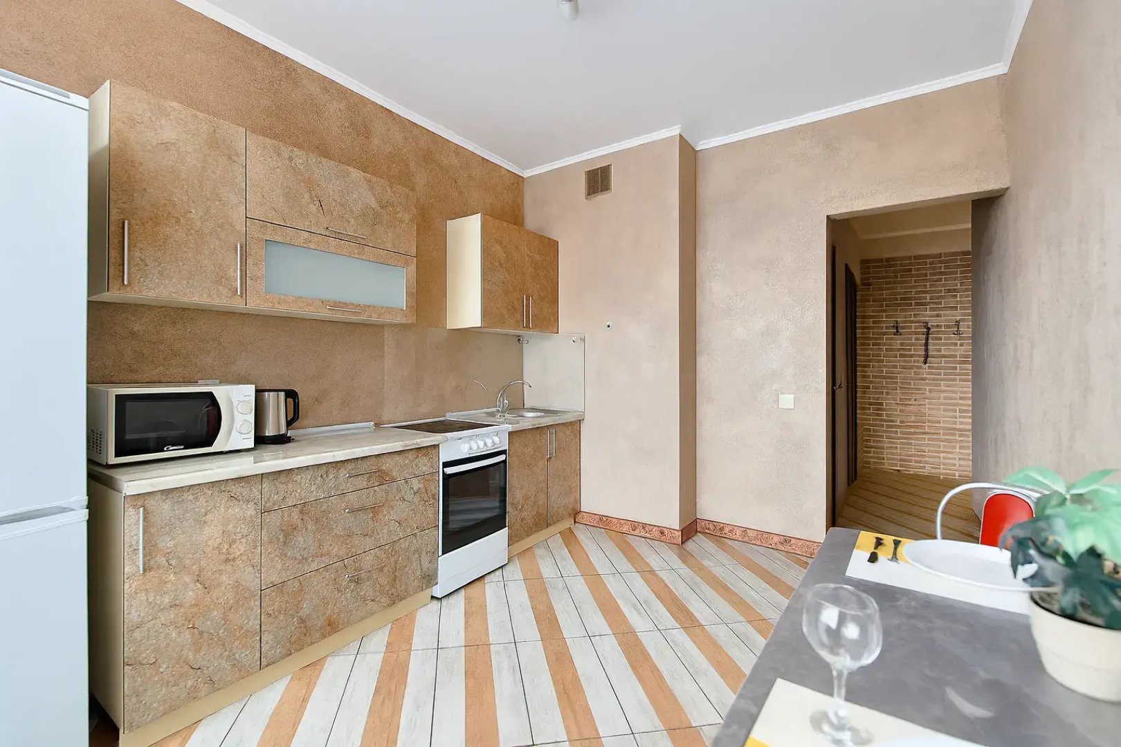 Апартаменты Тимирязева 10 Yellow