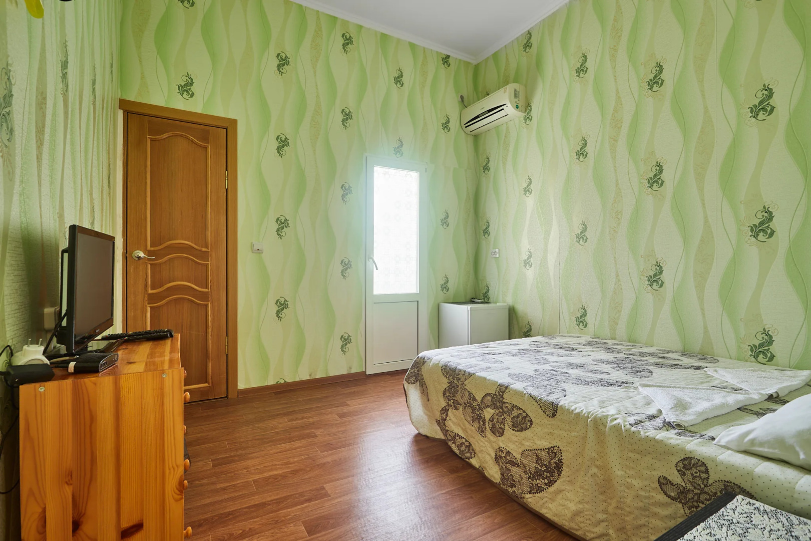 Гостевой дом Ореховый 13 Пляхо