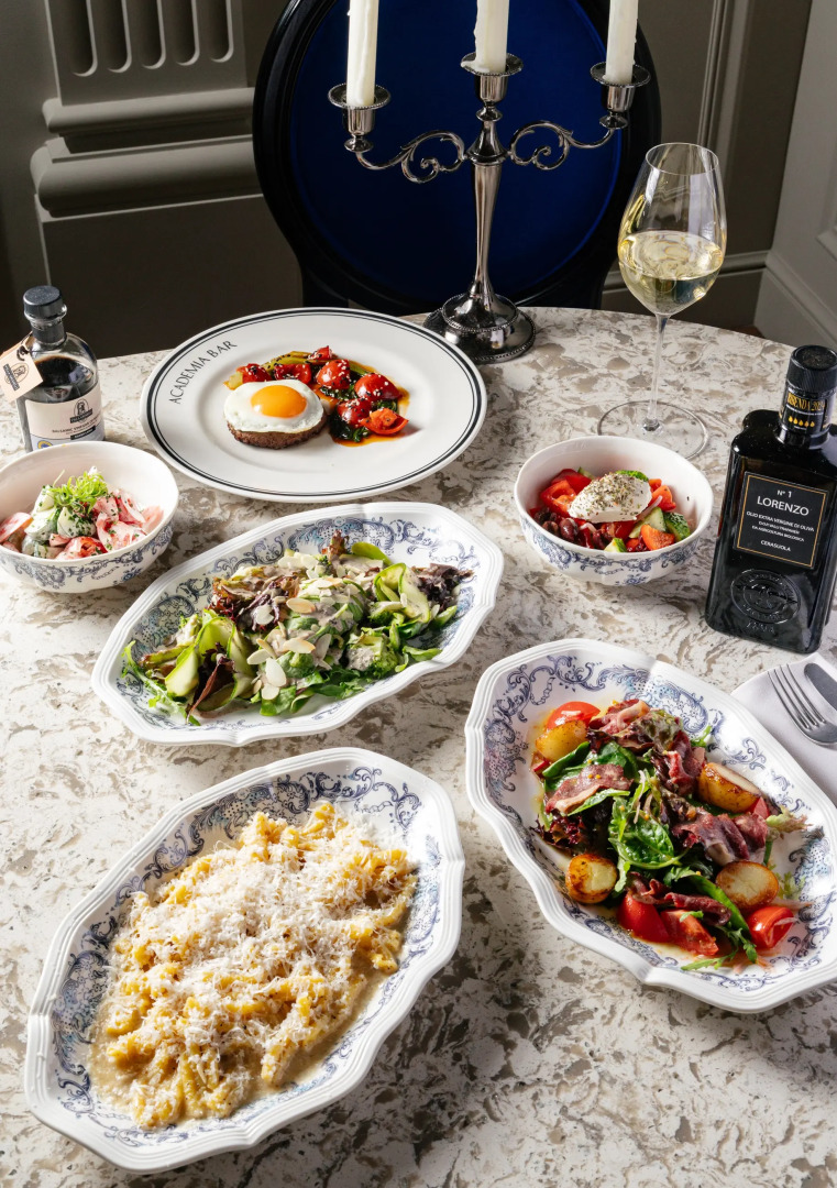 Отель Point Academia