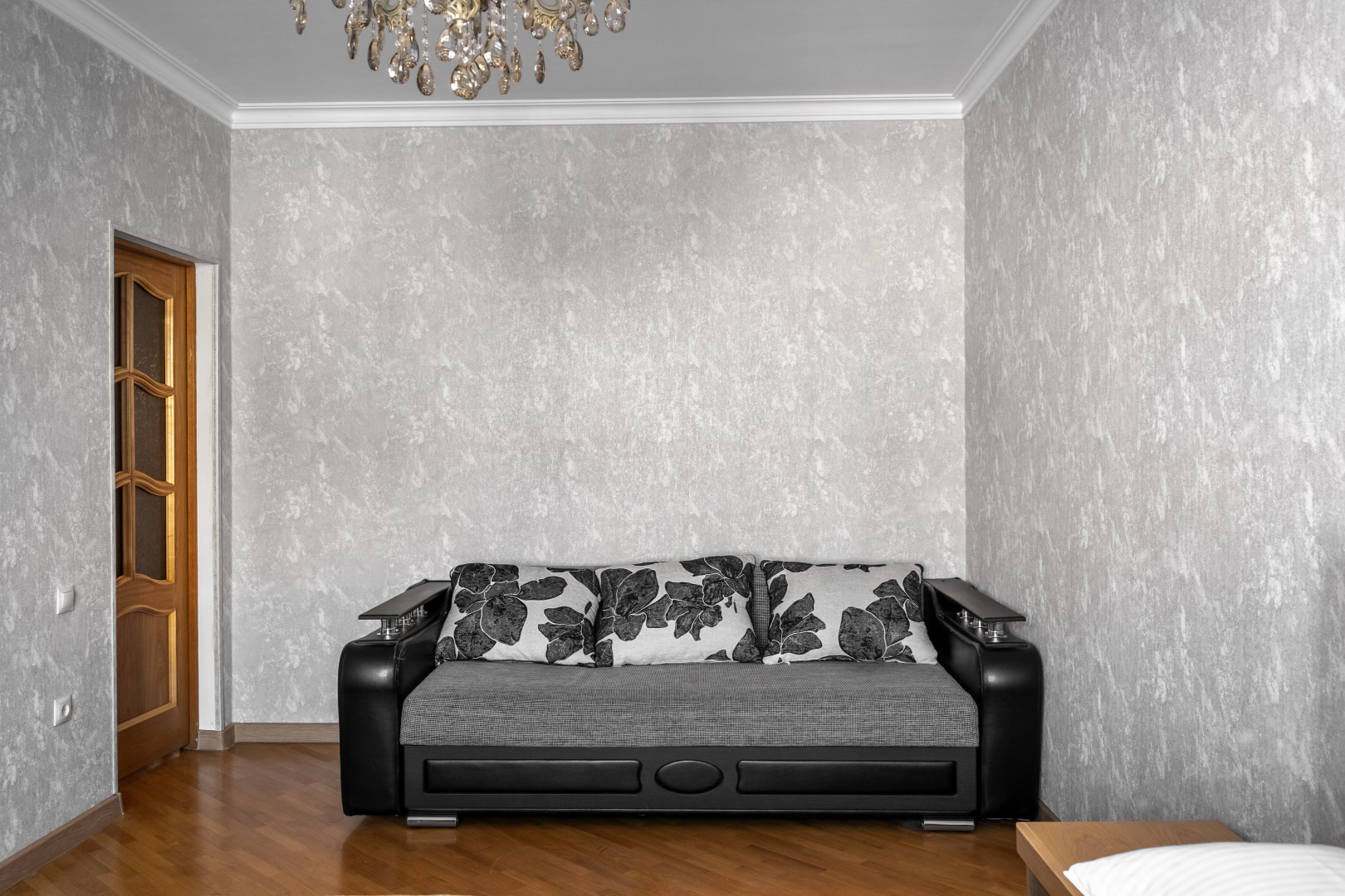 Квартира с обновлённым Ремонтом в закрытом дворе