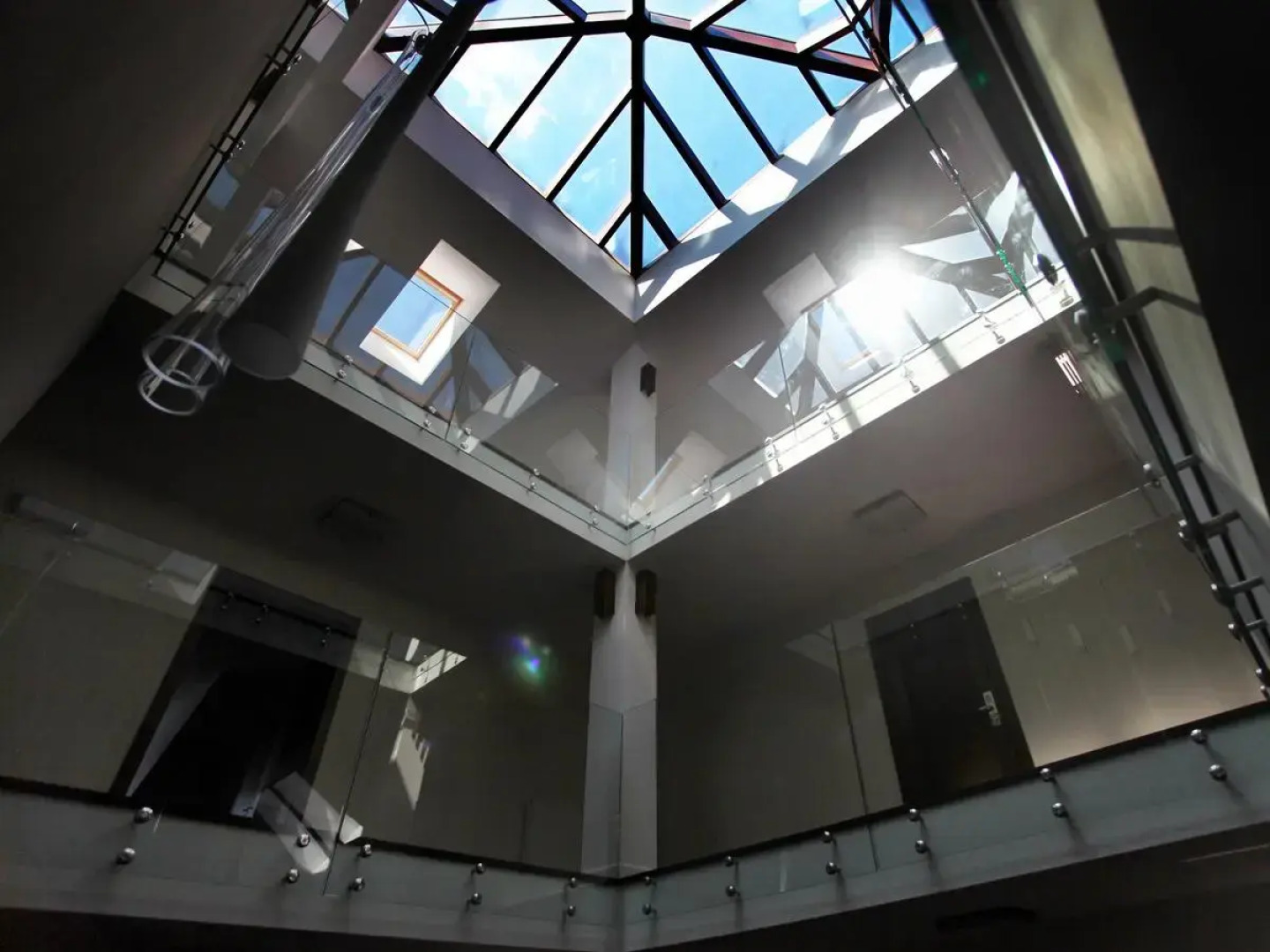 Отель Kolumna Park