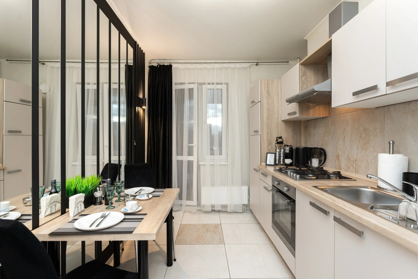 Квартира класса комфорт плюс с видом на реку в центре Рыбной деревни, остров Канта