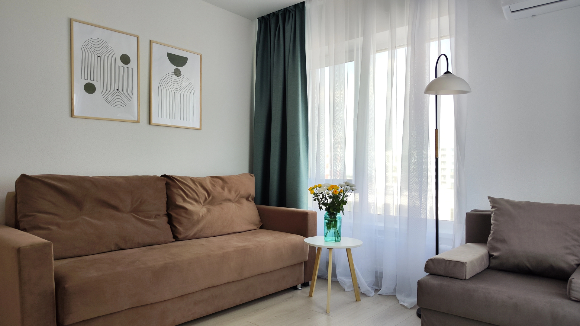 Апартаменты Panda Home в Сердце Сибири с видом на город с высоты