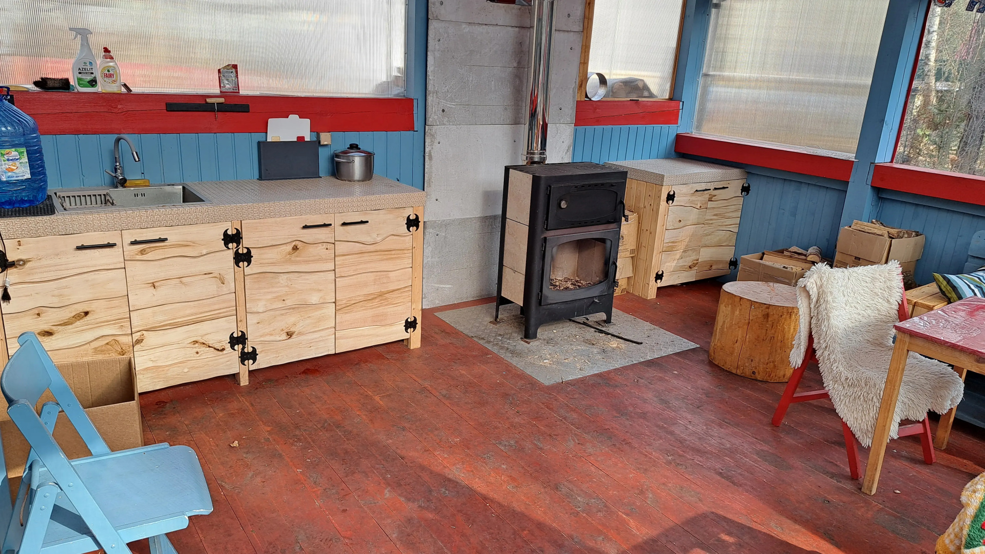 Частный дом в Заветах Ильича с голубой гостиной