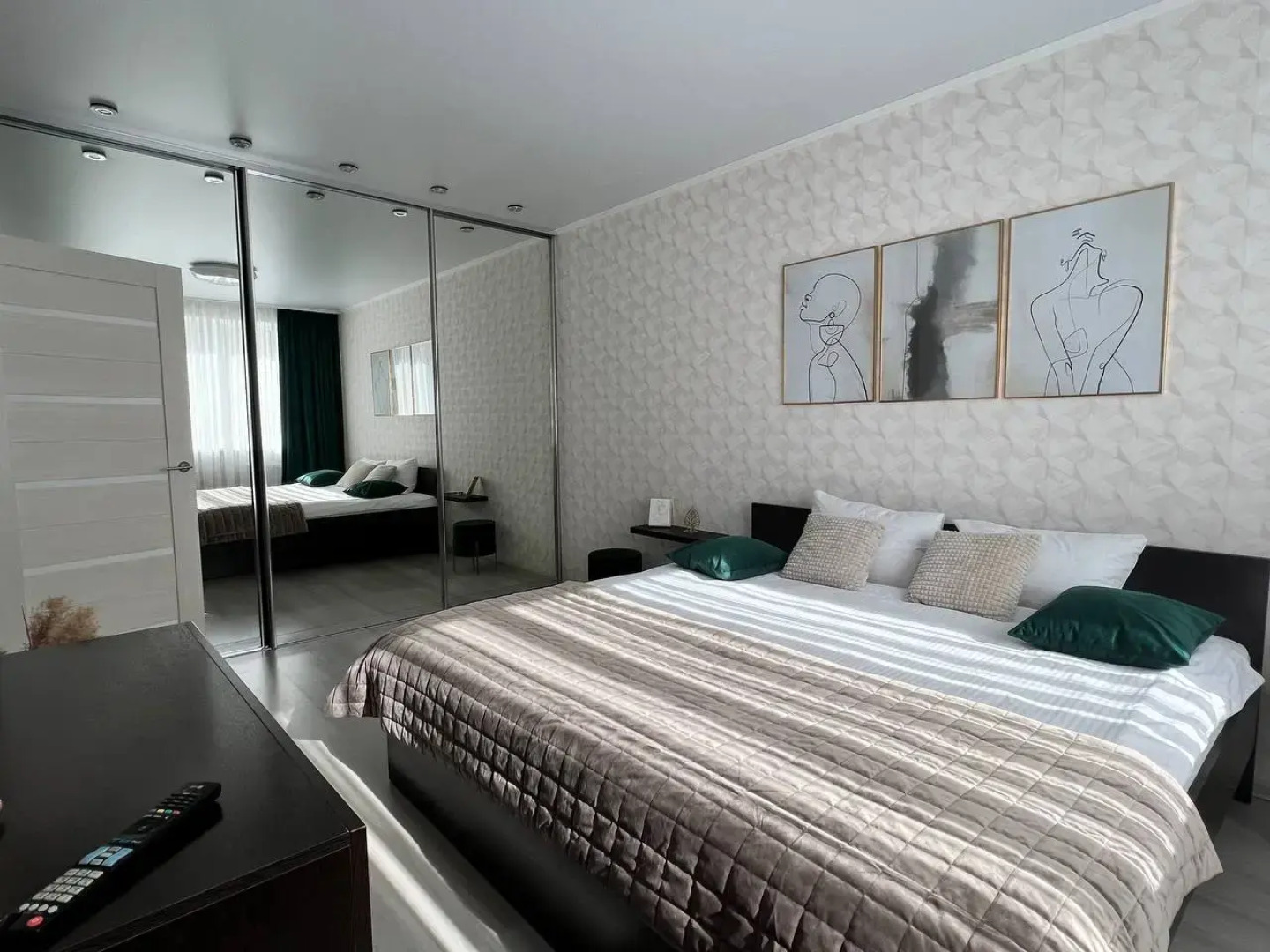 Квартира Прекрасная возле Ледового Дворца Звездный