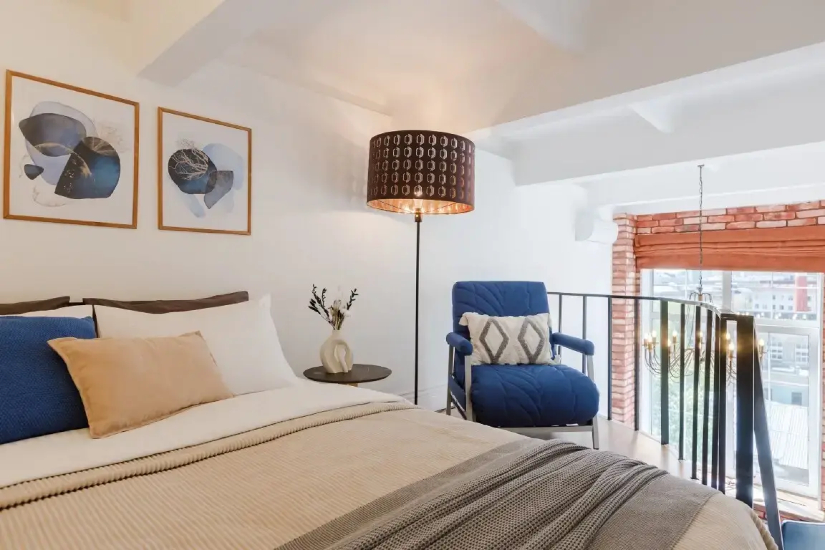 Апартаменты Queenstay Роял Лофт на Войковской