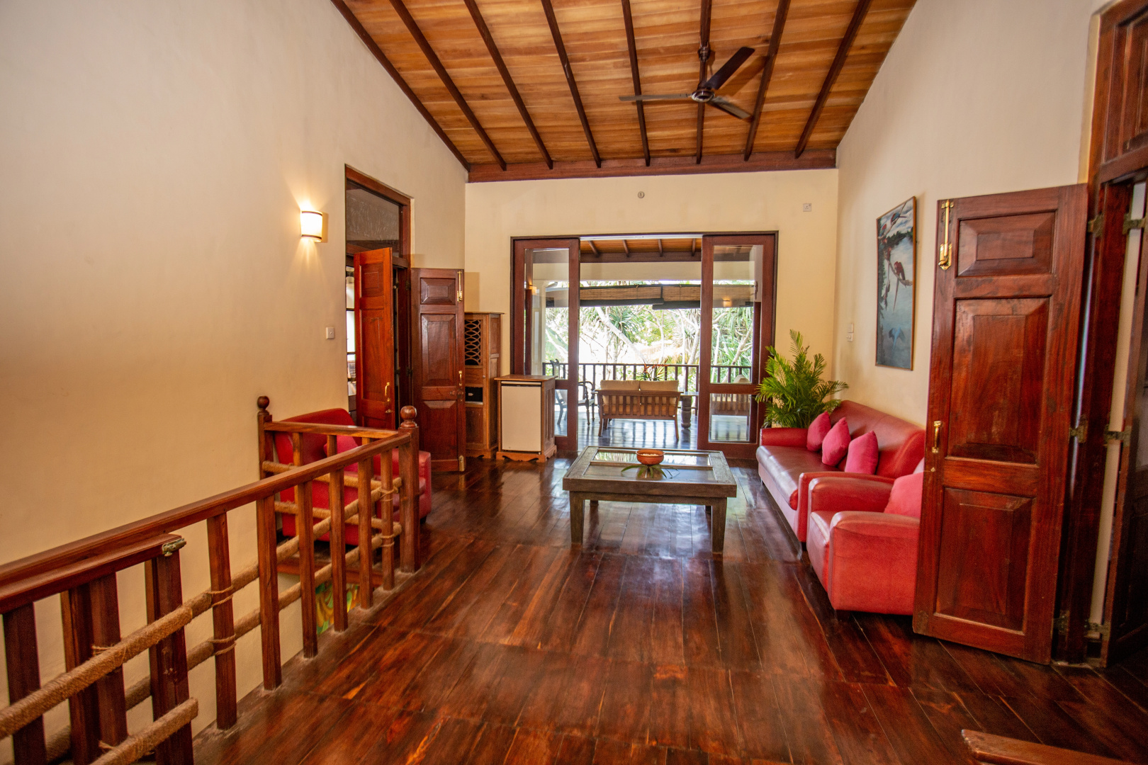 Villa South Point Abbey 4 bedroom beach front